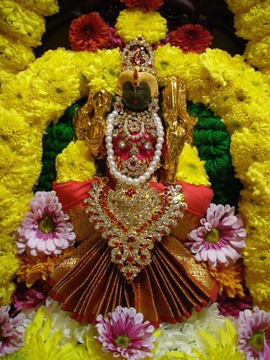 Information about dussehra special goddess Rajarajewari Devi shodashopachara puja vidhanam shodashopachara puja